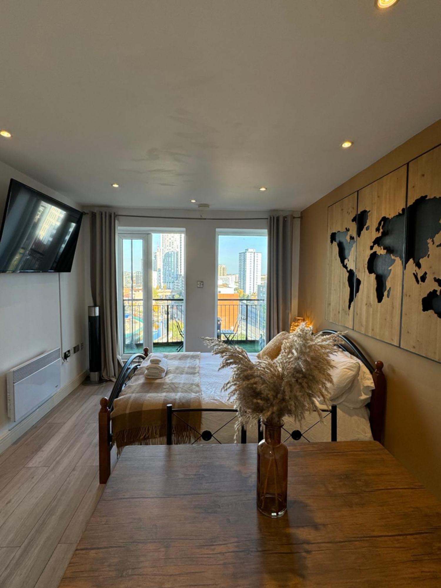 伦敦Cozy Flat With Balcony公寓 外观 照片
